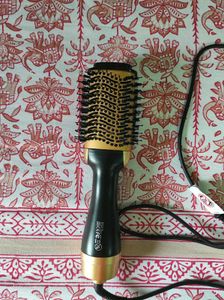 Alan Truman Gold Blow Brush