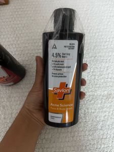 Savlon Melanin &amp; Acne Science Face &amp; Body Wash