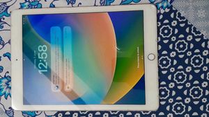 iPad Pro 9.7 With Airpods Pro2