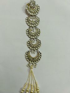 Elegant Bridal Hair Accessory