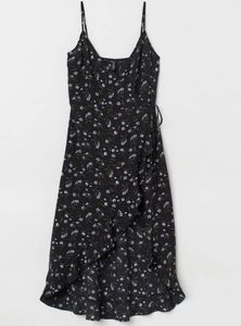 H&amp;M Chic Floral Print Wrap Dress