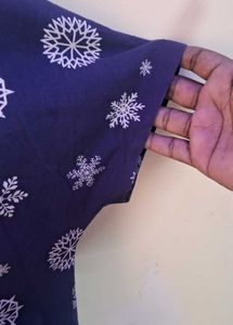 Medium Size Blue Snowflake Print Top