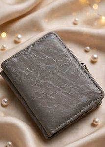 SALE 🆕️ Gray Trifold Wallet