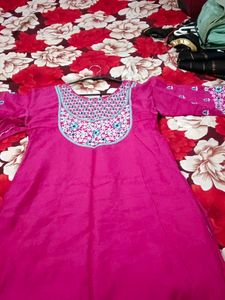 Beautifully Embroidered Pink Kurta