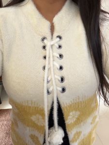 Kashmiri Floral Woolen Cardigan ❄️