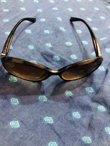 black goggles/chasma/glasses/sunwear/spectacle