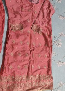 Elegant Kurta Set with Beautiful Detailing