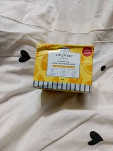 Dot &amp; Key Vitamin C+E Moisturizer