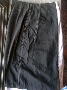 2 skirts Tolkyo Talkies Combo - Black + White