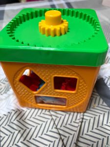 Giggles Shape Sorter Gear Box Toy