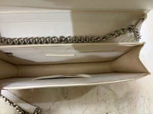 Chic White Chain Crossbody Bag