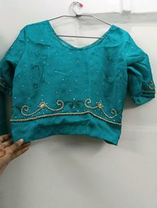 Beautiful Teal Embroidered saree Set