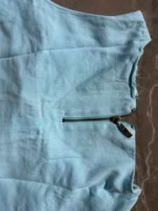 Blue  Sleeveless Zip-Front Top