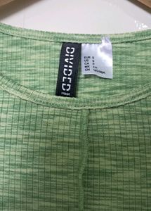 H&amp;M Green Ribbed Cropped T-Shirt