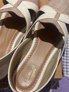 Stylish Women's Flats