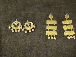 Stylish Gold Plated light weight Earrings Set