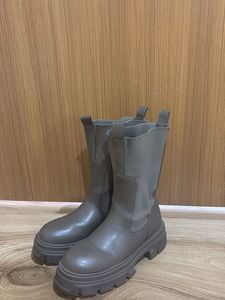 H&M Women’s Calf-Length Boots – Khaki, UK 4