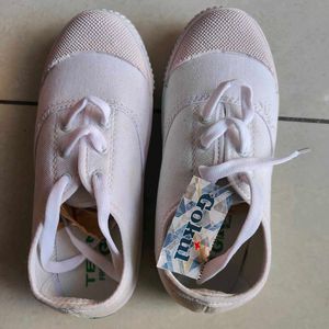 Canvas White Sports shoes for boys