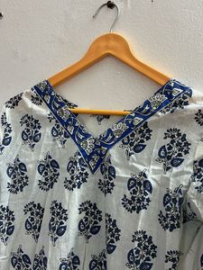 White Blue Floral Print Kurta