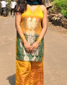 Elegant Yellow &amp; Green Kurta Set