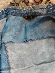 Sleeveless Denim jacket with Print