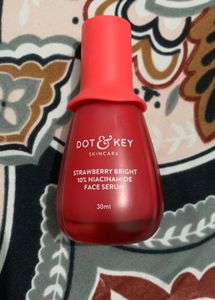 Dot & Key Strawberry Bright Face Serum