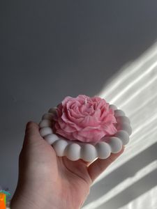peony candle with bubble coaster