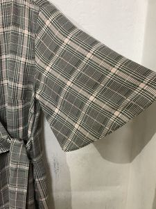 Stylish Plaid Wrap Top