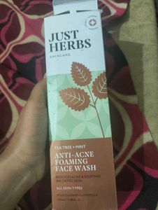 Just Herbs Anti-Acne Foaming Face Wash