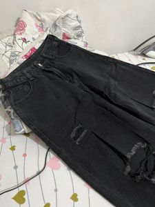 Stylish Black Ripped Wide-Leg Jeans