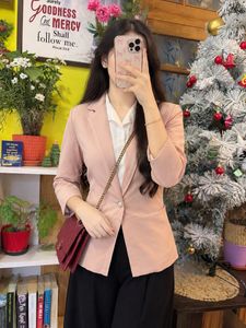 Chic Pink Single-Button Blazer