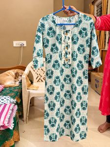 Elegant Teal Floral Print Kurta Set