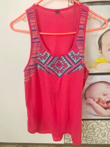 Ladies tank top embroidered coral color L Size