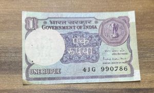 Old One Rupee Note ending with 786