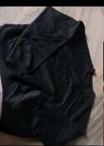 Basic Black Crewneck Sweatshirt