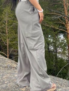 Wide Leg Cargo trousers grey