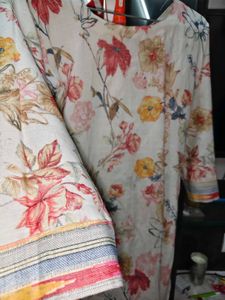 Beautiful Kurti With Koti Flower Sequence Work