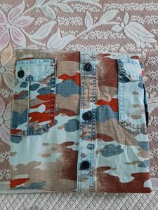 THEHUGG Camouflage Print Shirt