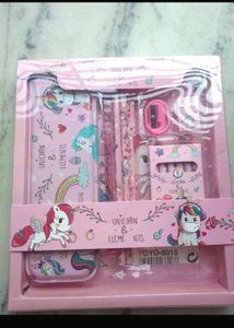 BRAND NEW***Unicorn 🦄 ART METAL PENCIL BOX