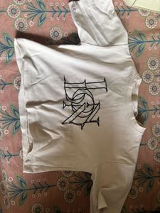 Graphic Print White crop tee