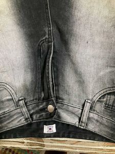 Stylish Black Distressed Denim Jeans