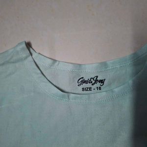 Summer Beach Graphic T-Shirt