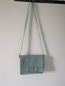 Big sling bag from Nykaa
