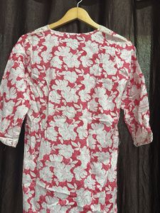 Elegant Floral Print Kurta