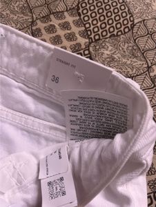 Zara new white straight fit Jeans