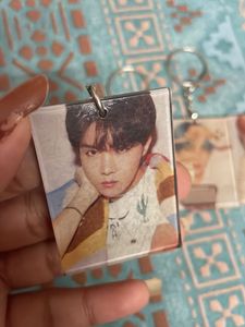 K-Pop BTS Photocards Keychain Set