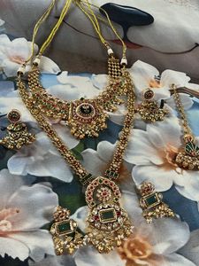 Exquisite Indian Kundan Necklace Set