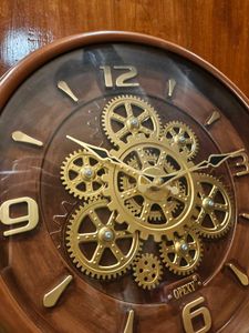 OPEXY QUARTS wall clock