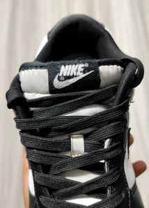 Nike Dunk Low "Panda"