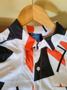 Abstract Print Short Sleeve Shirt